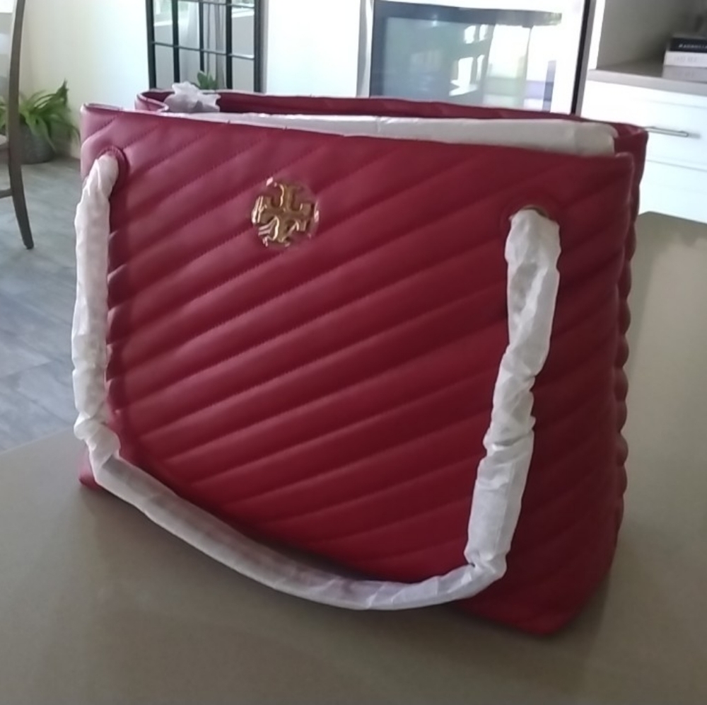 Kira Chevron tote